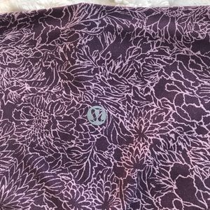 Lululemon yoga pants